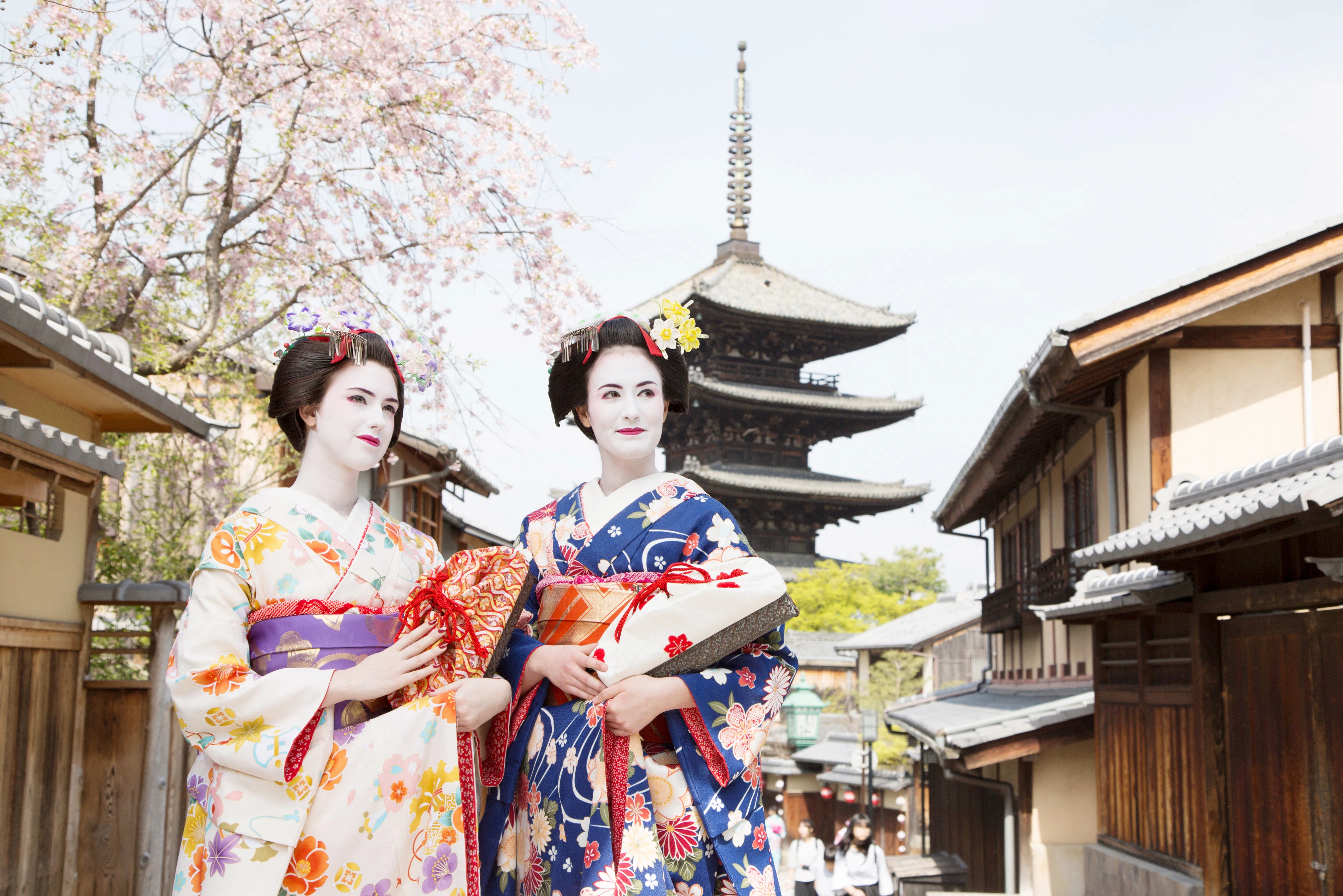 Kyoto: Maiko Makeover and Photoshoot Experience