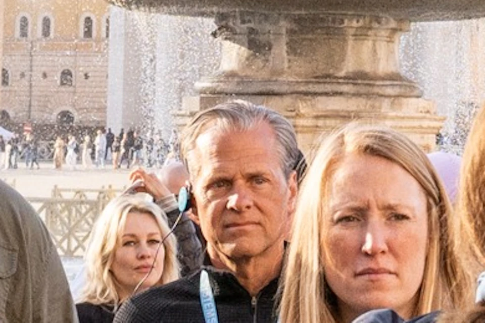 Meet the guide a stone's throw from St. Peter's Square, to kick off the Ultimate Vatican Exploration.