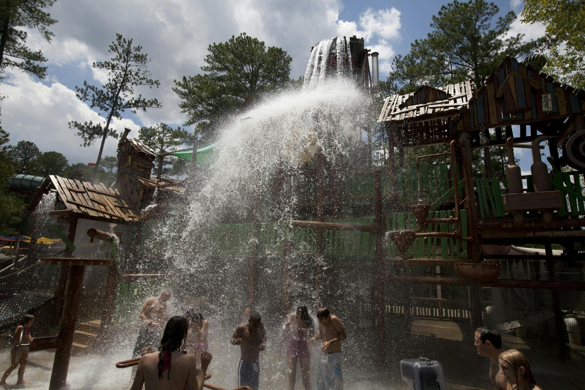 シックスフラッグス・ホワイトウォーター・アトランタ： 1日チケット