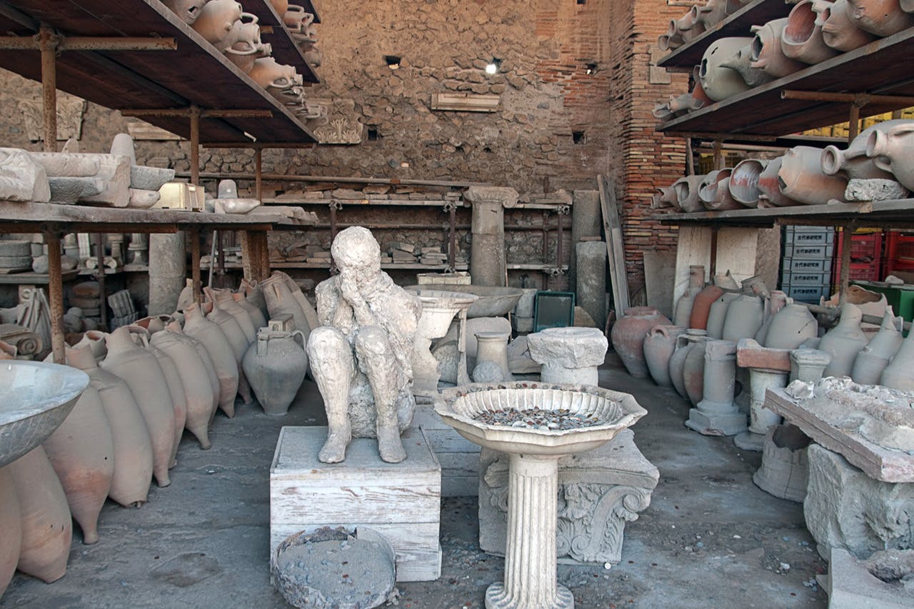 Pompeii & Guided Tour + Pompeii, Herculanuem & Vesuvius: Skip The Line ...