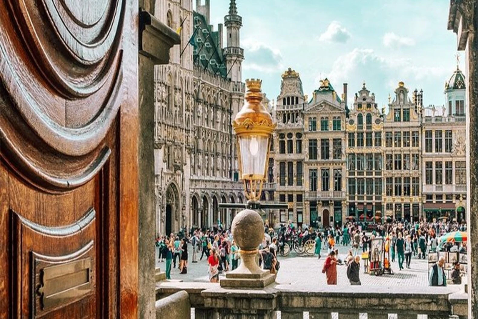 Brussels: Half-Day Guided City Tour + Roundtrip Transfer
