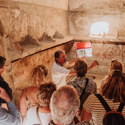 Pompeia e Herculano: Visita guiada para pequenos grupos a partir de Sorrento - Photo 3