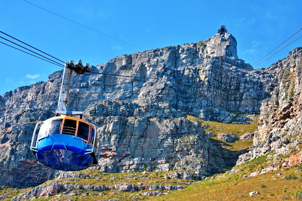 Bus turístico Ciudad del Cabo y Teleférico aéreo de Table Mountain - Alojamientos en Ciudad del Cabo