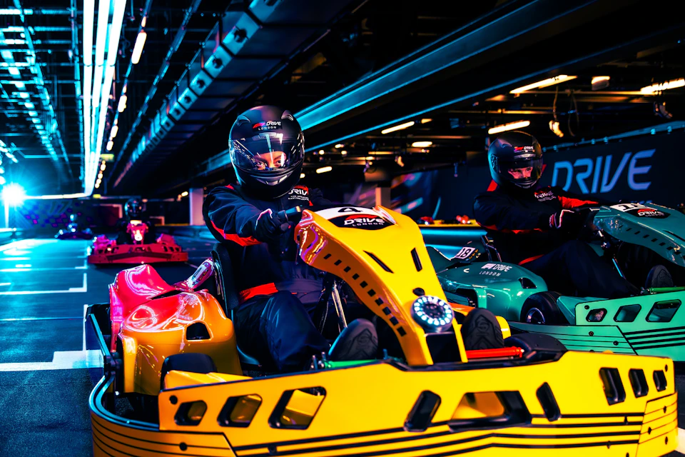 Adult Go Kart. F1 Drive London. Wheel to wheel racing.