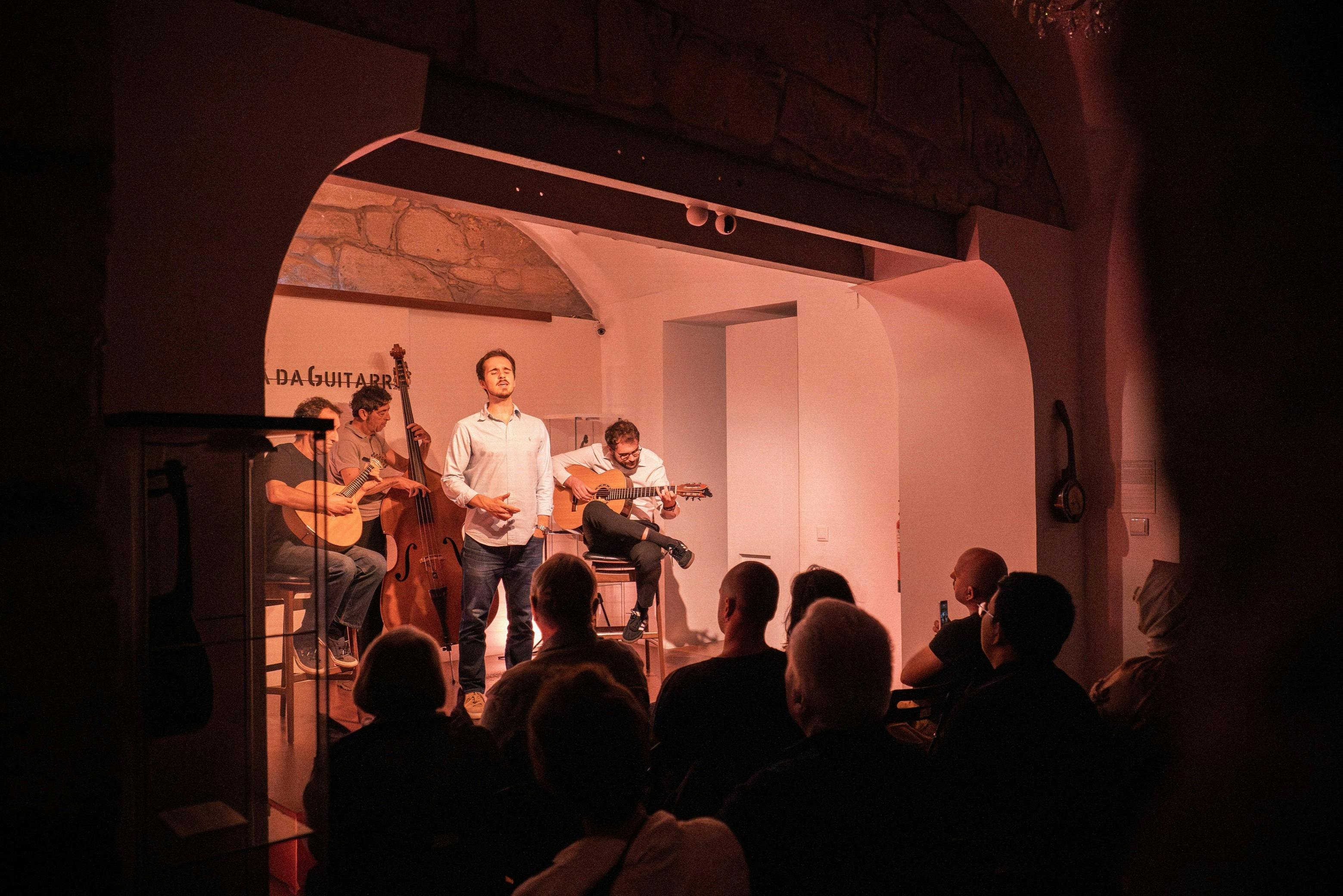 Porto: Fado Concert in Casa da Guitarra with Port Wine - Photo 6