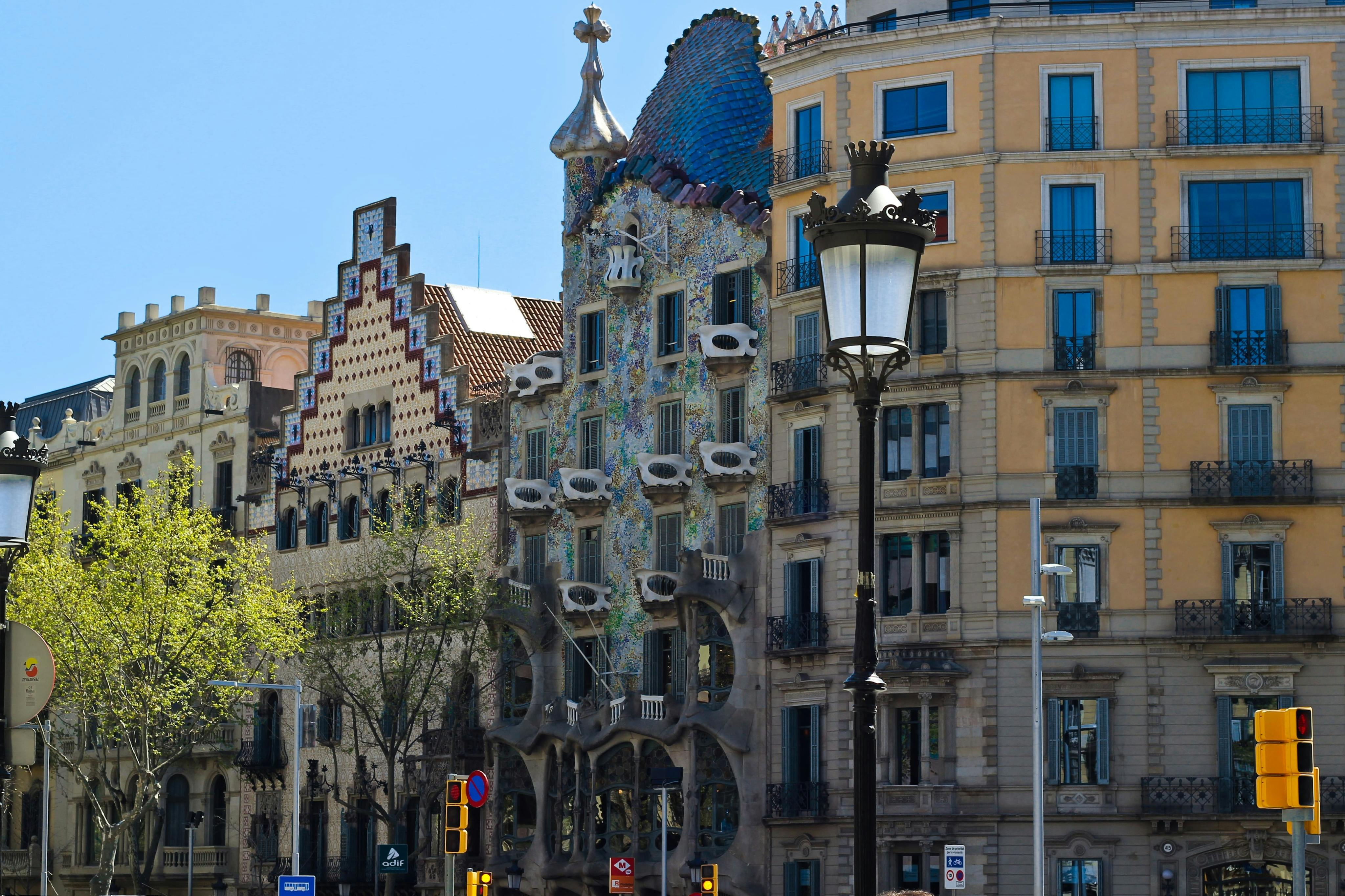 巴塞罗那建筑漫步导览之旅