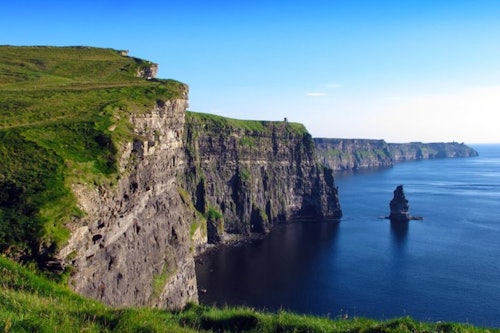 Cliffs of Moher, Doolin, Burren & Galway: Day Tour from Dublin
