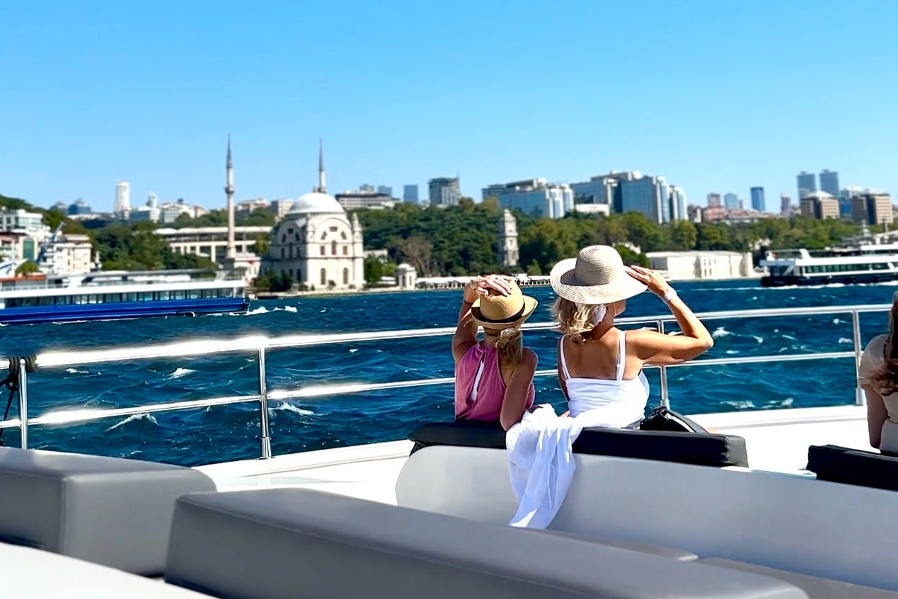 Bosphorus and Black Sea Cruise with Lunch