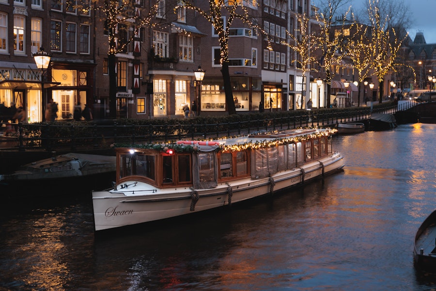 Amsterdam Rehberli Kanal Tekne Turu