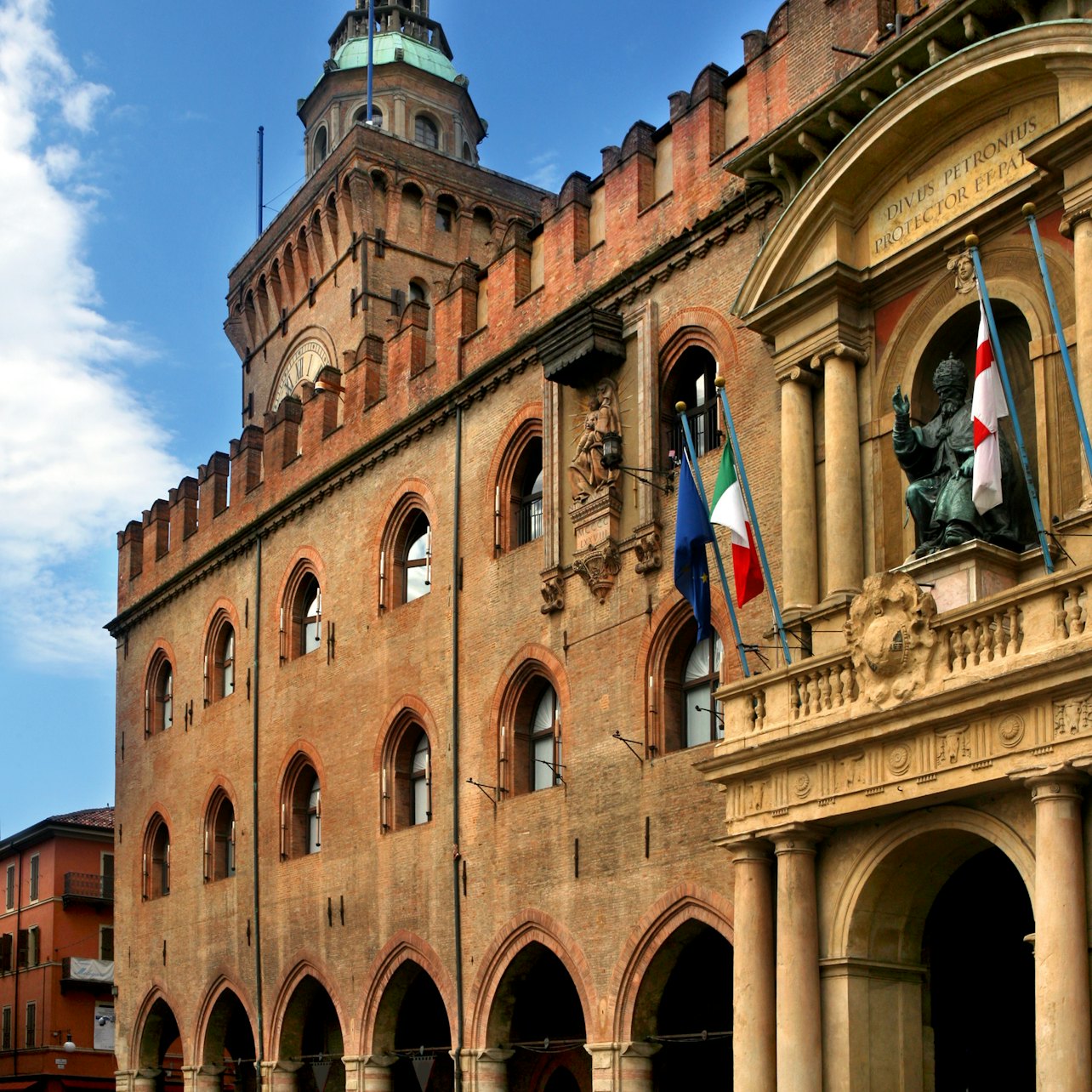 Torre del reloj de Bolonia y colecciones de arte + Degustación - Alojamientos en Bolonia