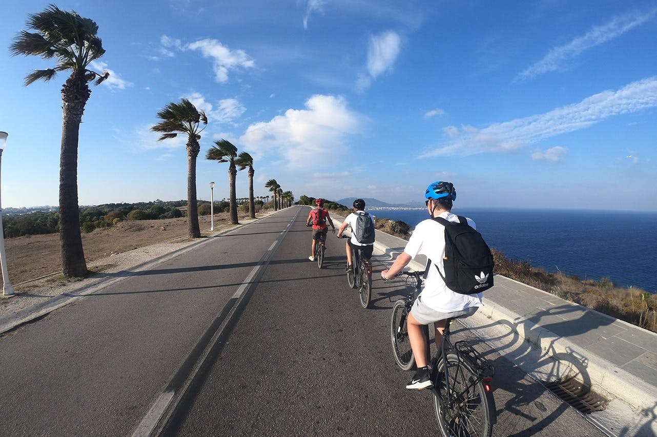 Smith Mountain Hill s výhledem na Egejské moře