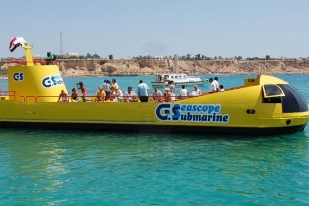 Hurghada: Submarine Tour with Roundtrip Transfer