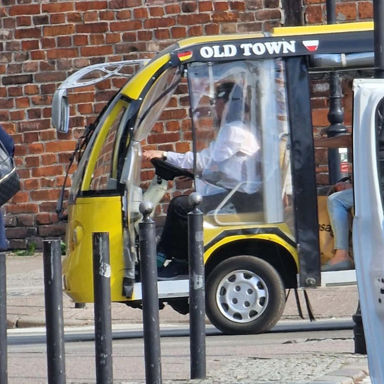 Krakow: City Sightseeing Tour by Electric Golf Cart + Audio Guide + Transfers in Krakow β Tiqets