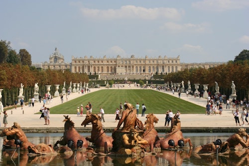 ヴェルサイユ宮殿と庭園：英語ガイドツアー(即日発券)