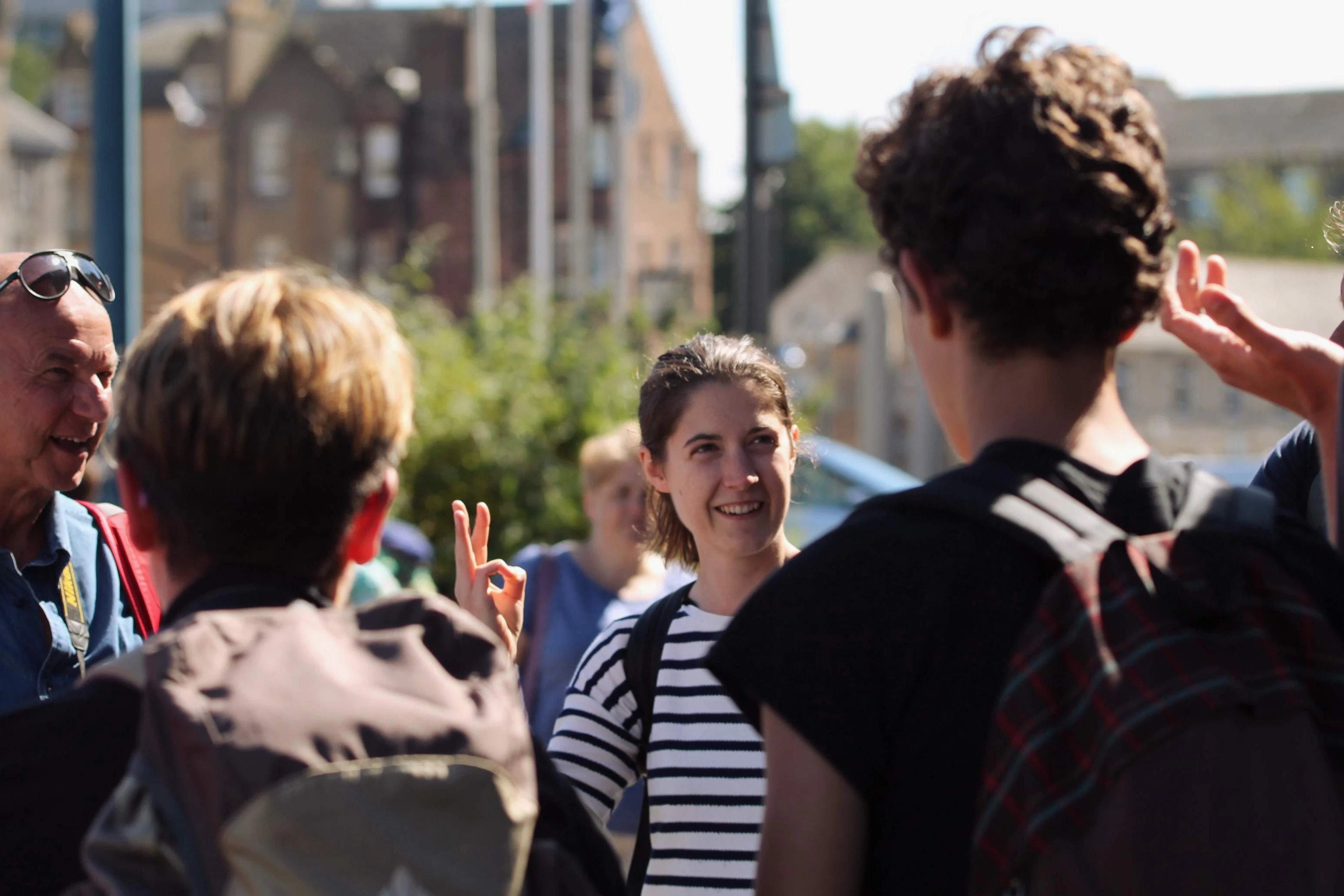 Edinburgh: Guided Food Tour + Lunch & Drinks