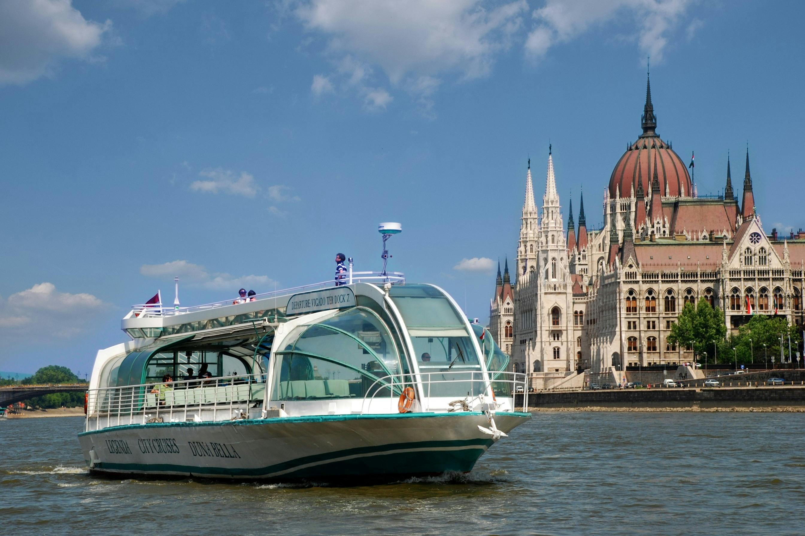Budapest: Danube River Daytime Sightseeing Cruise + Audio Guide + Drinks in Budapest – Tiqets