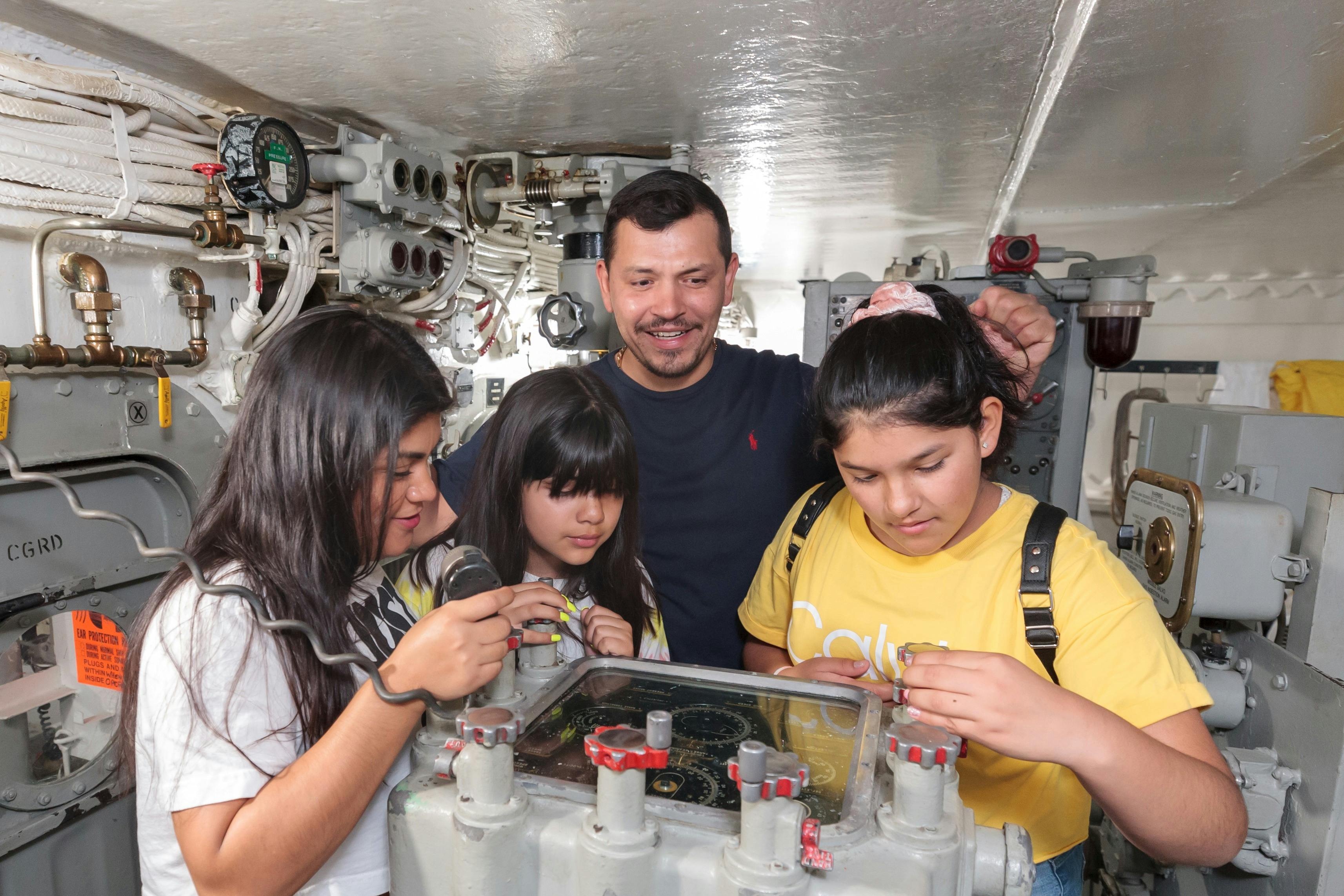 Battleship IOWA: Guided Gun Tour + Life of a Sailor Experience Access - Photo 3