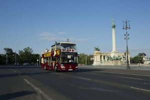 Autobus turistico Hop on Hop off a Budapest