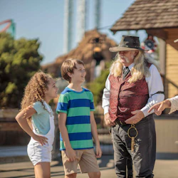 Knott’s Berry Farm: One Day Ticket 5
