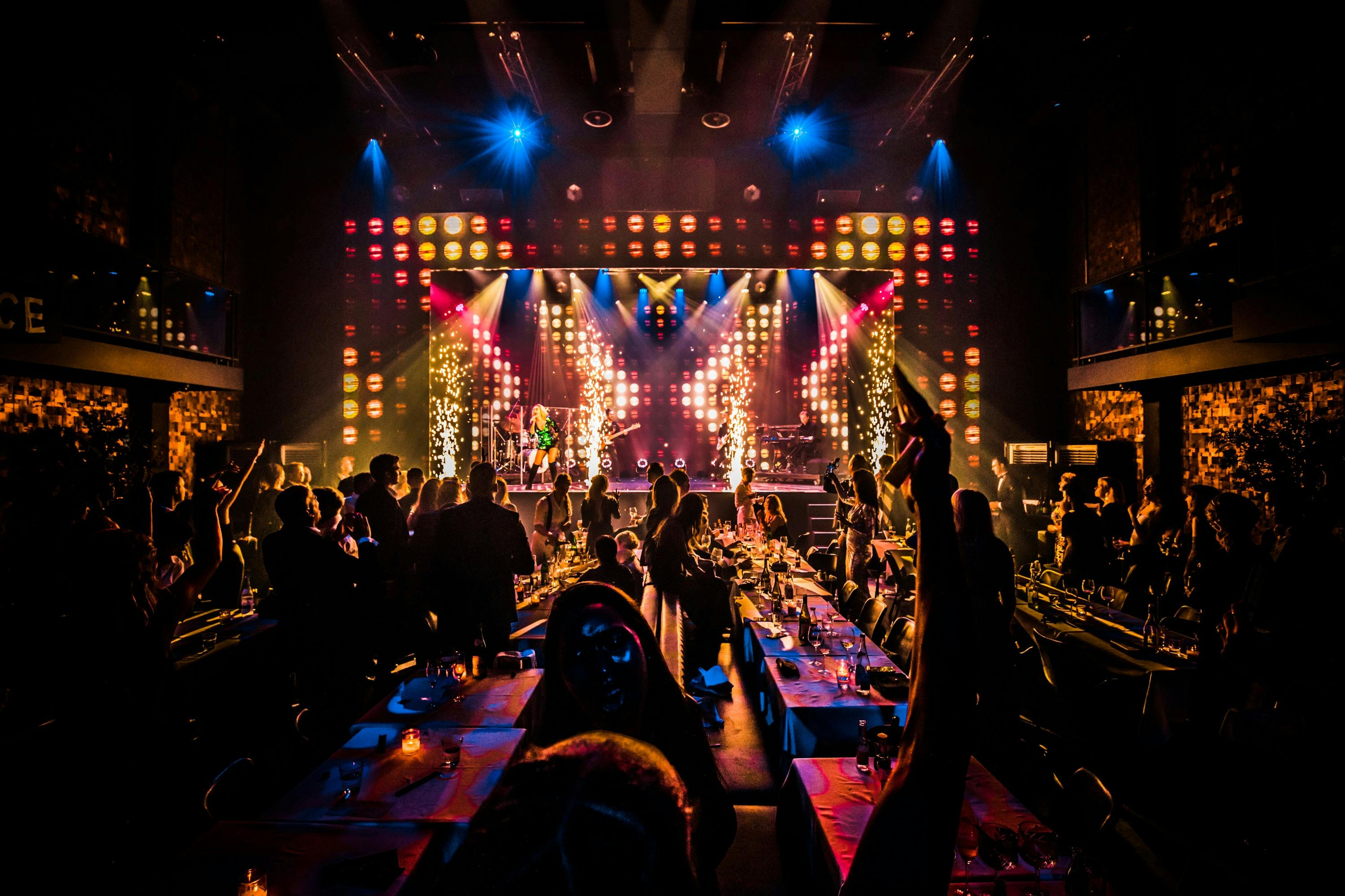 The Harbour Club Theater Amsterdam: Vegas Variety Dinner Show 2