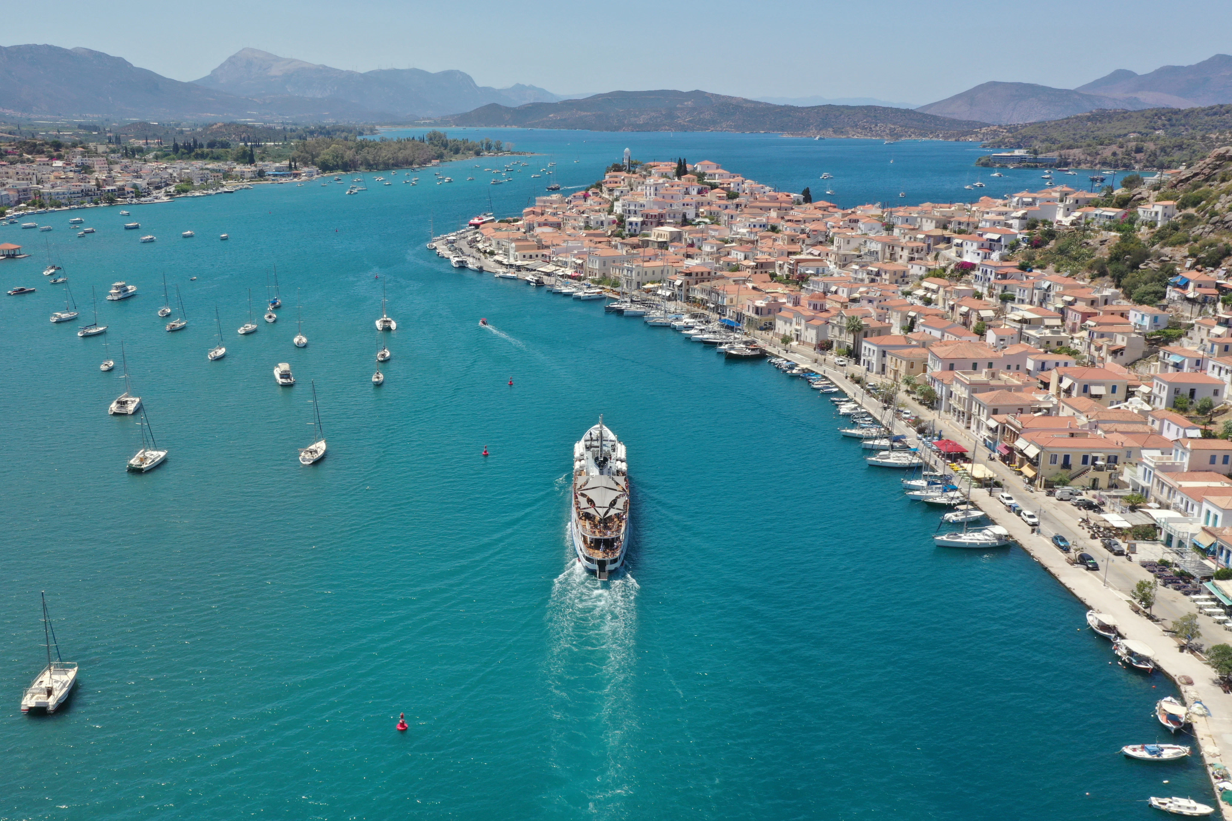 Hidra, Poros y Egina: Excursión guiada de un día en crucero con almuerzo desde Atenas