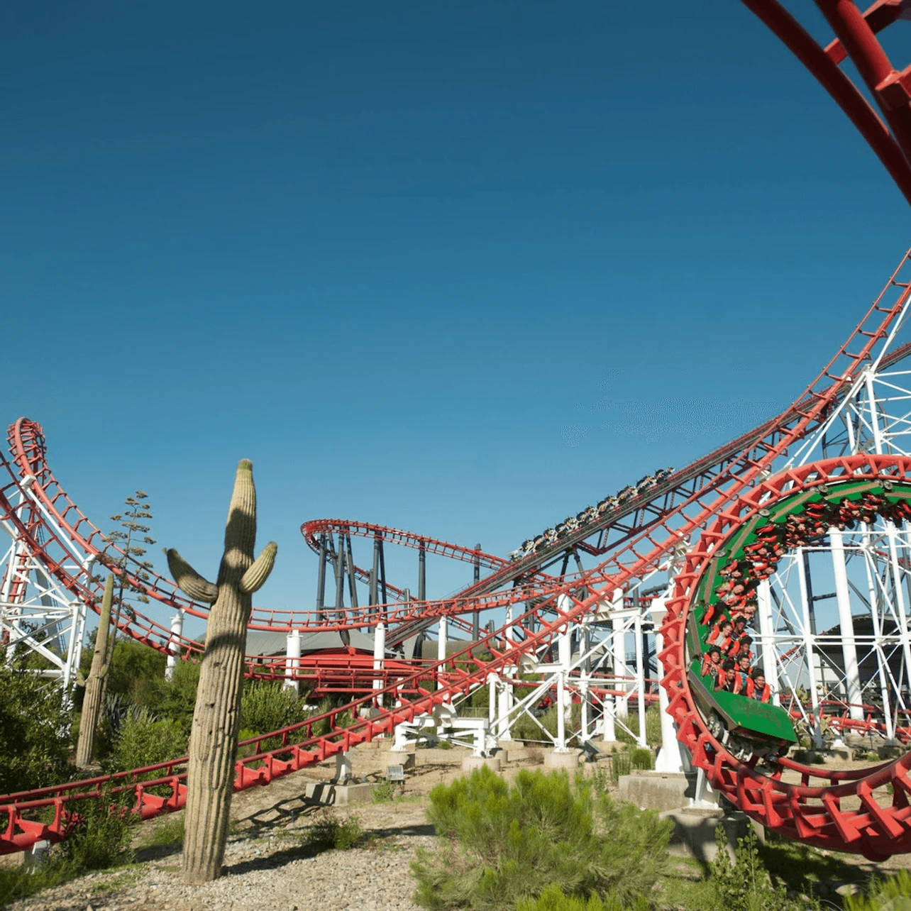 Six Flags Magic Mountain: One Day Ticket in Valencia β Tiqets