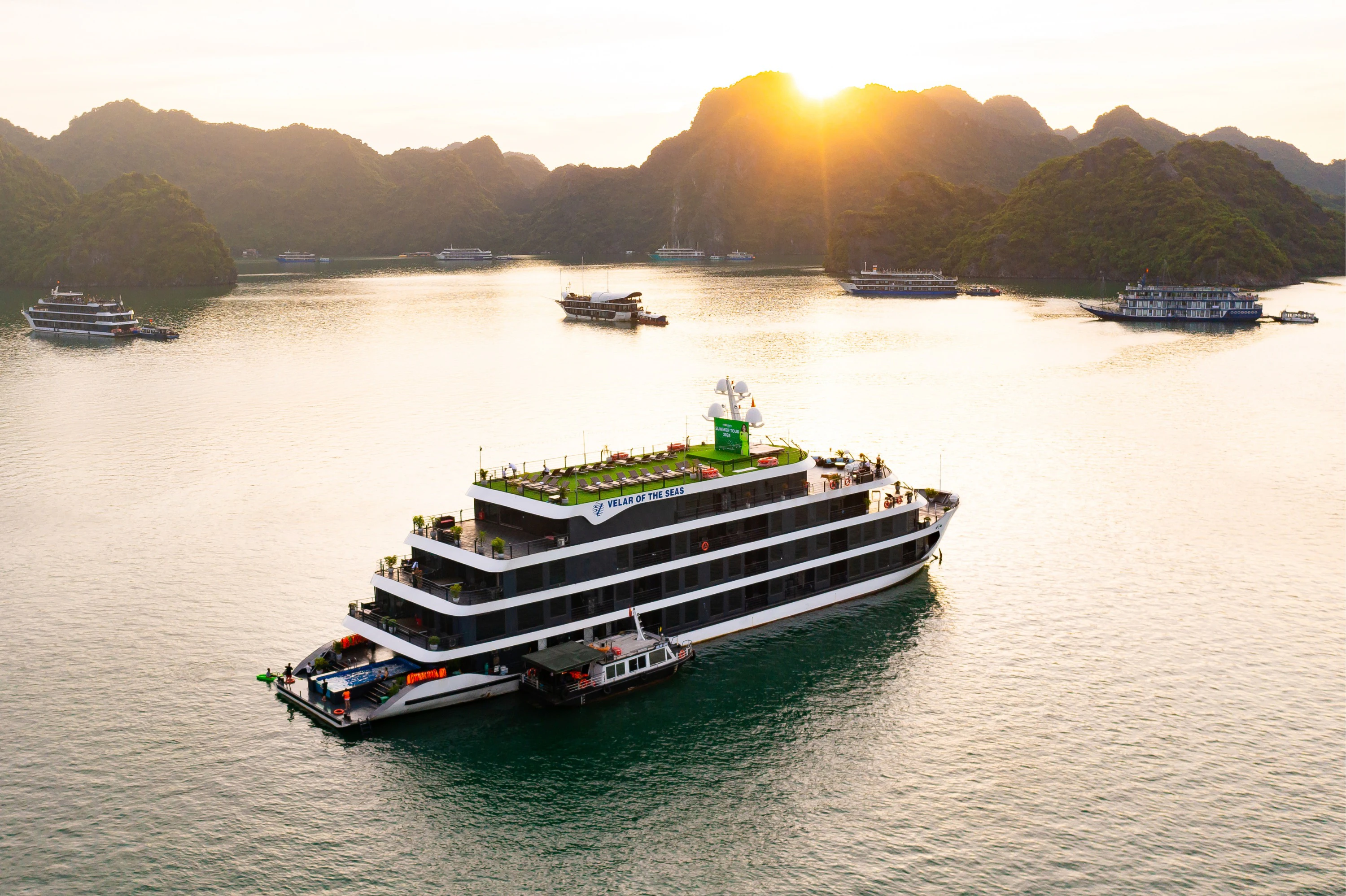Ha Long & Lan Ha Bay: 2D1N Velar of The Seas Boat Cruise + Optional Transfer