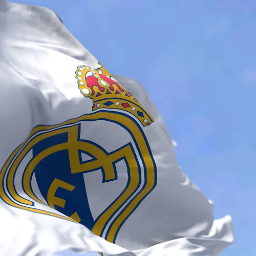 Santiago Bernabéu Stadium: Real Madrid Football Match - Photo 2