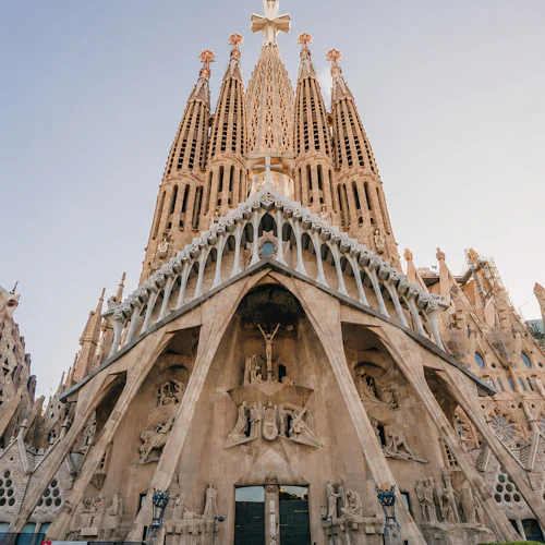 Barcelona: Guided Tour + Sagrada Familia Skip The Line Ticket - Photo 2
