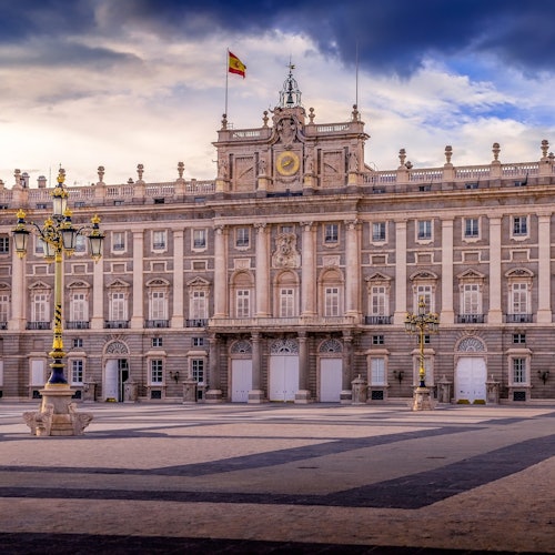Palacio Real de Madrid: Acceso rápido + Guía digital opcional