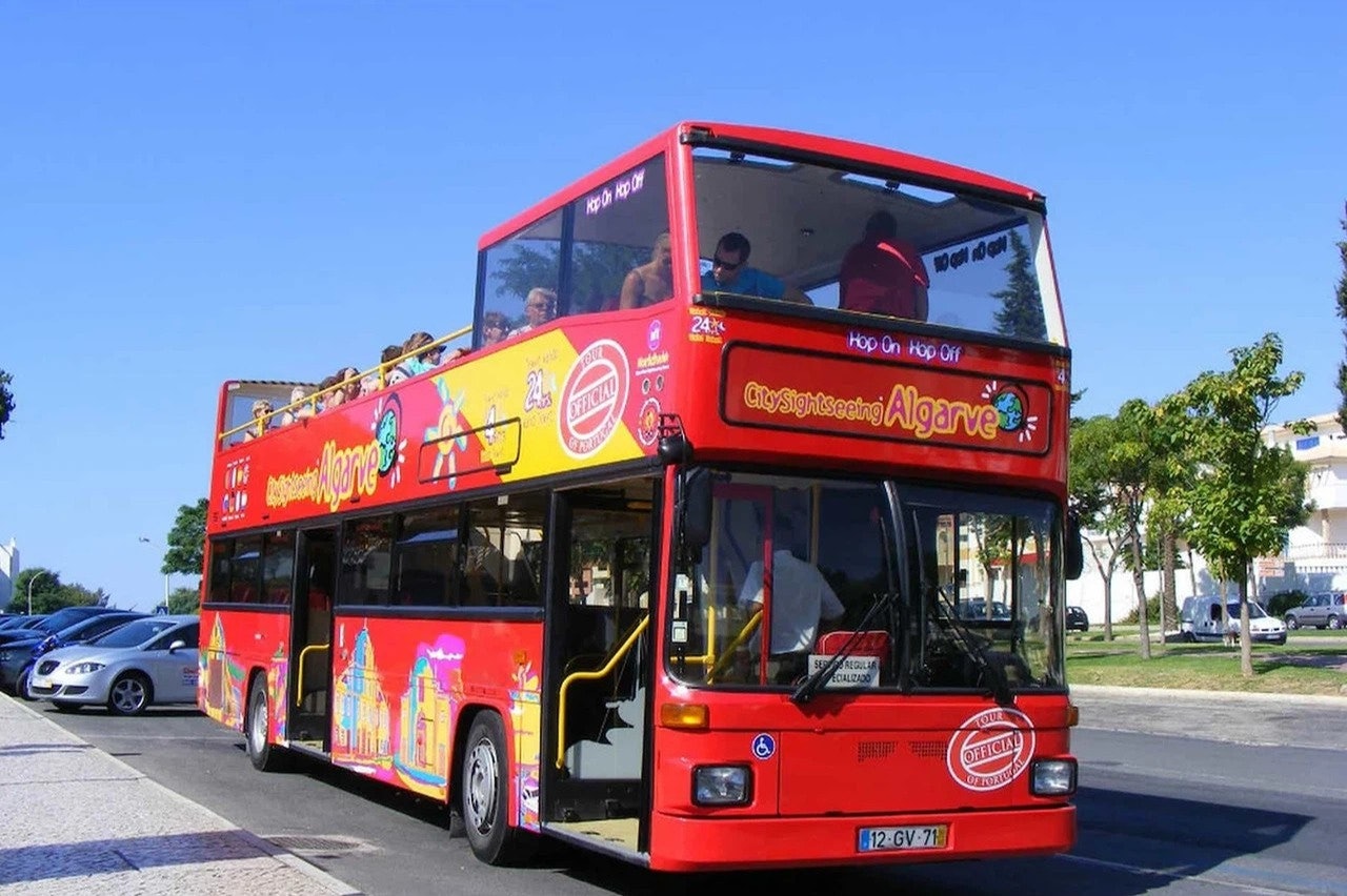 City Sightseeing Albufeira: Hop-on Hop-off Bus + Night Tour & Walking Tour