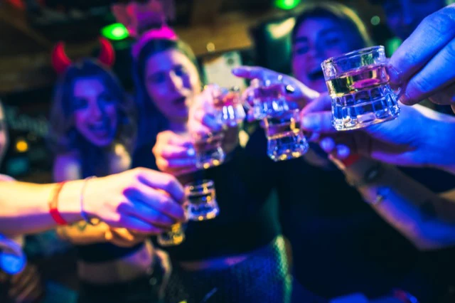 Amsterdam: City Center Bar Crawl