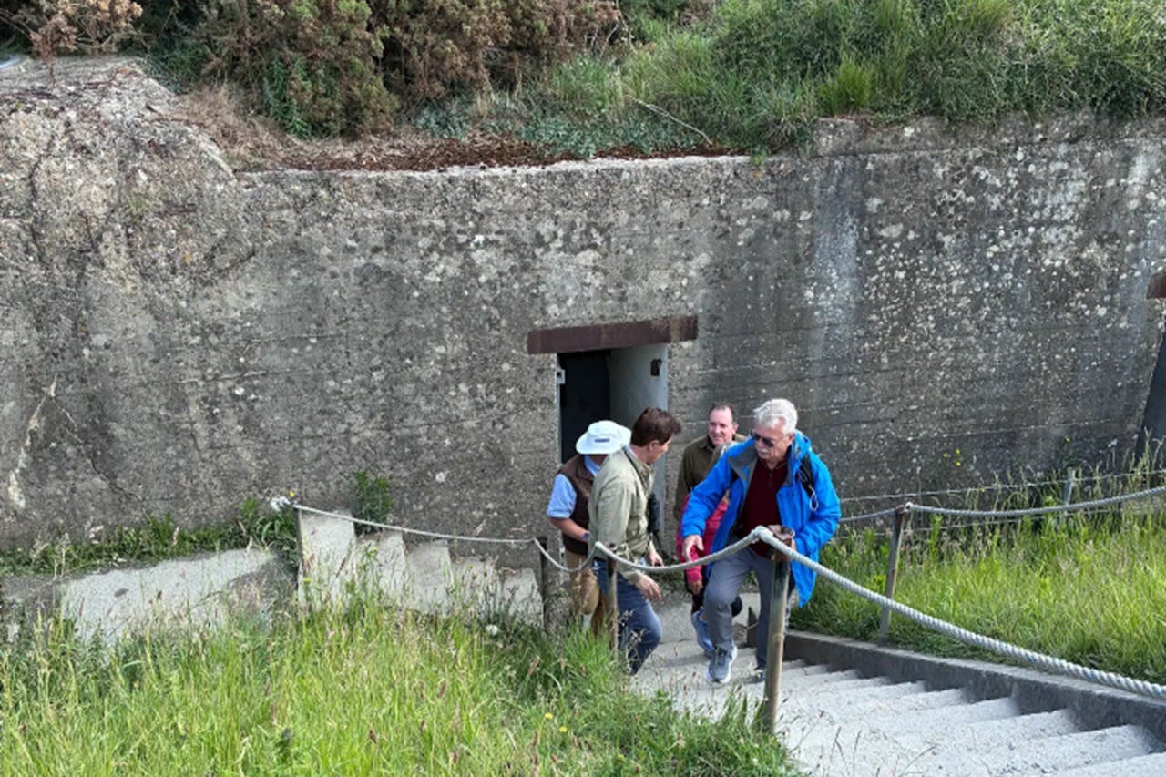 Normandy: Half-Day D-Day Landings Tour + US Cemetery - Photo 7