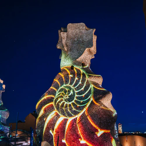 Casa Milà - La Pedrera: tour guiado à noite + jantar opcional - Photo 14