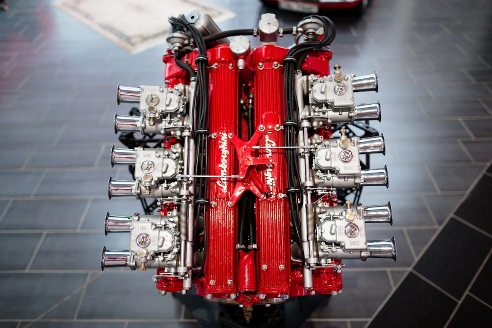 Lamborghini engine