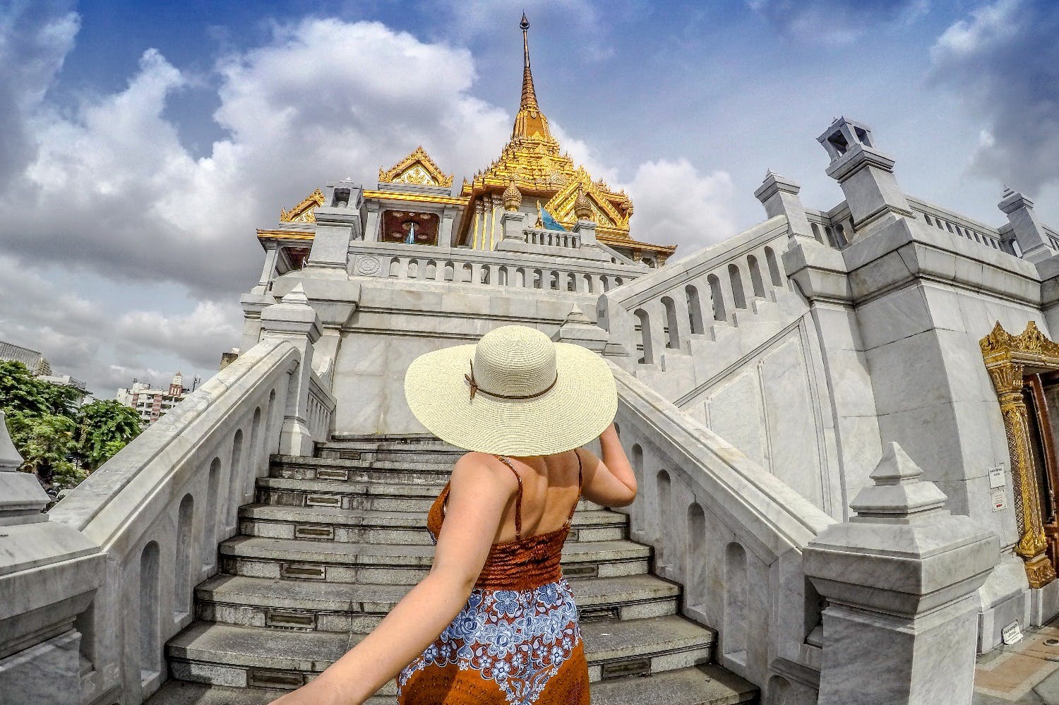 トライミット寺院