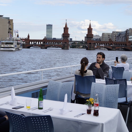 Berlin: 2.5-Hr Dinner Cruise on the MS Der Fliegende Holländer + Audio Guide