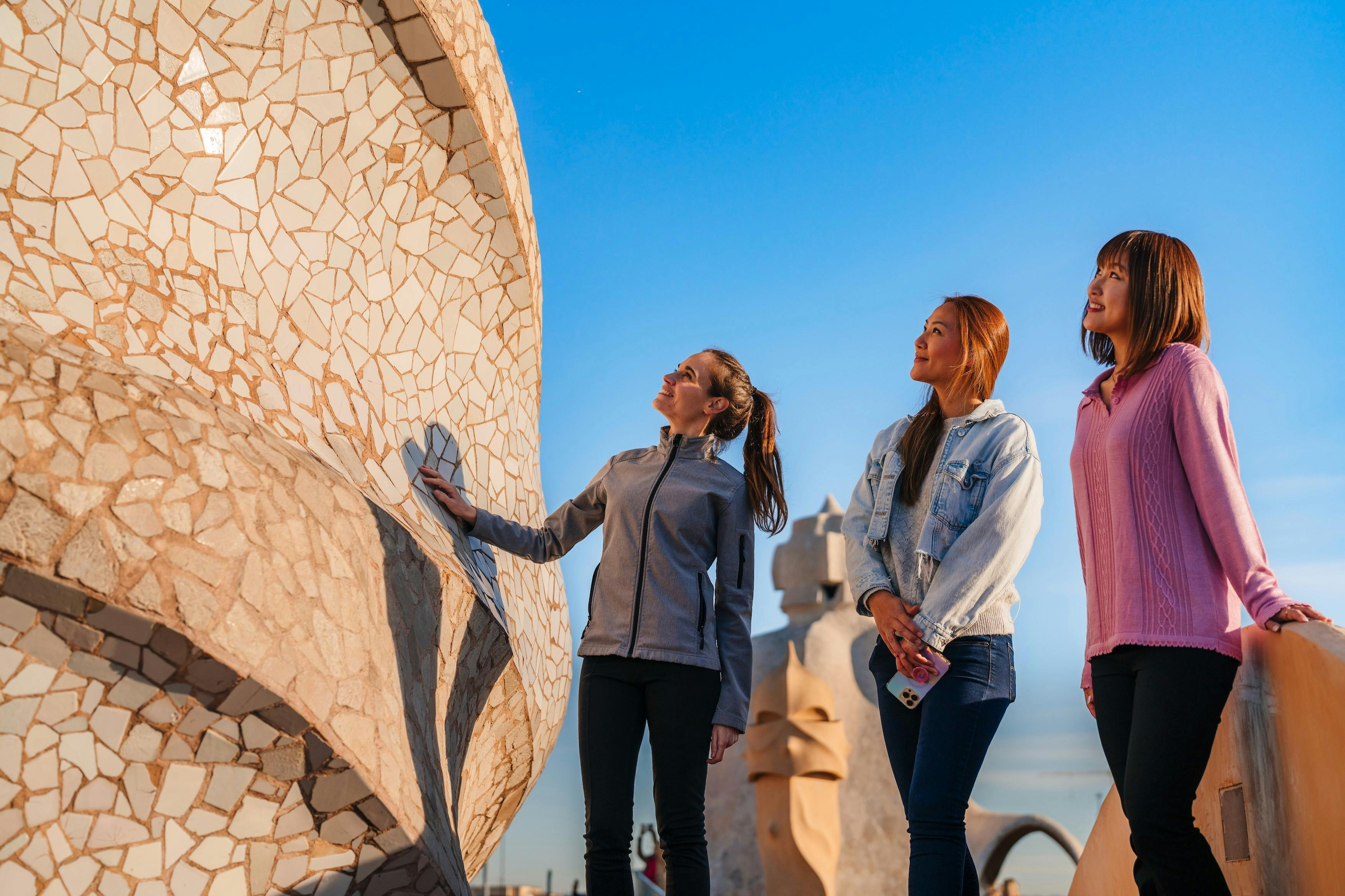 Casa Milà - La Pedrera: Early Access + Guided Tour in Japanese 2