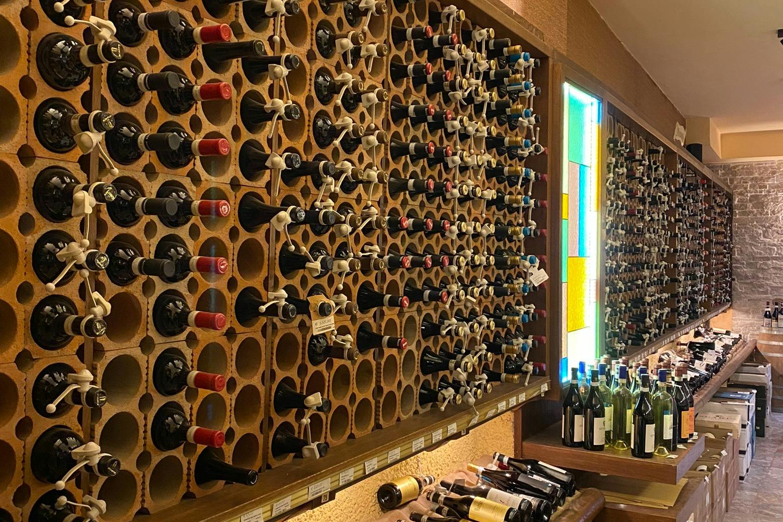 Οινοπωλείο Alessi