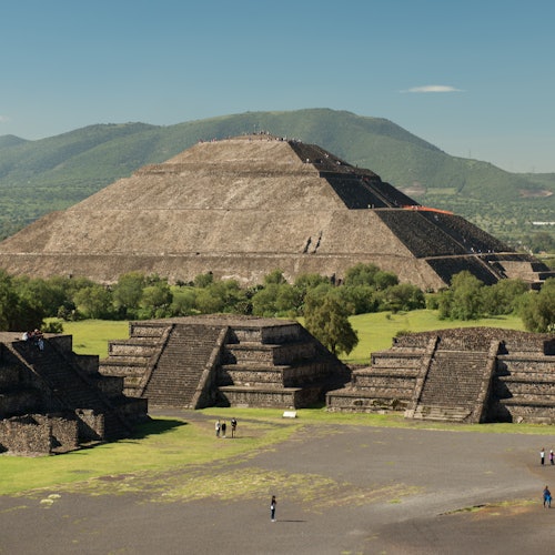 Teotihuacán: Fast-Track Admission & Transport from Mexico City