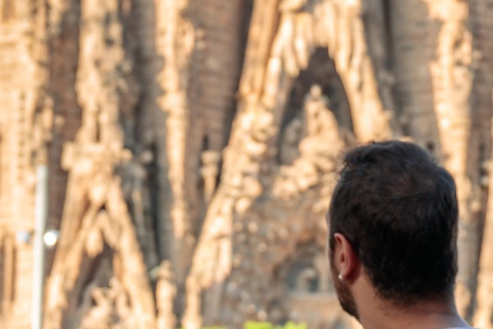 Complete Gaudi Tour: Casa Batlló, Park Guell & Extended Sagrada Familia