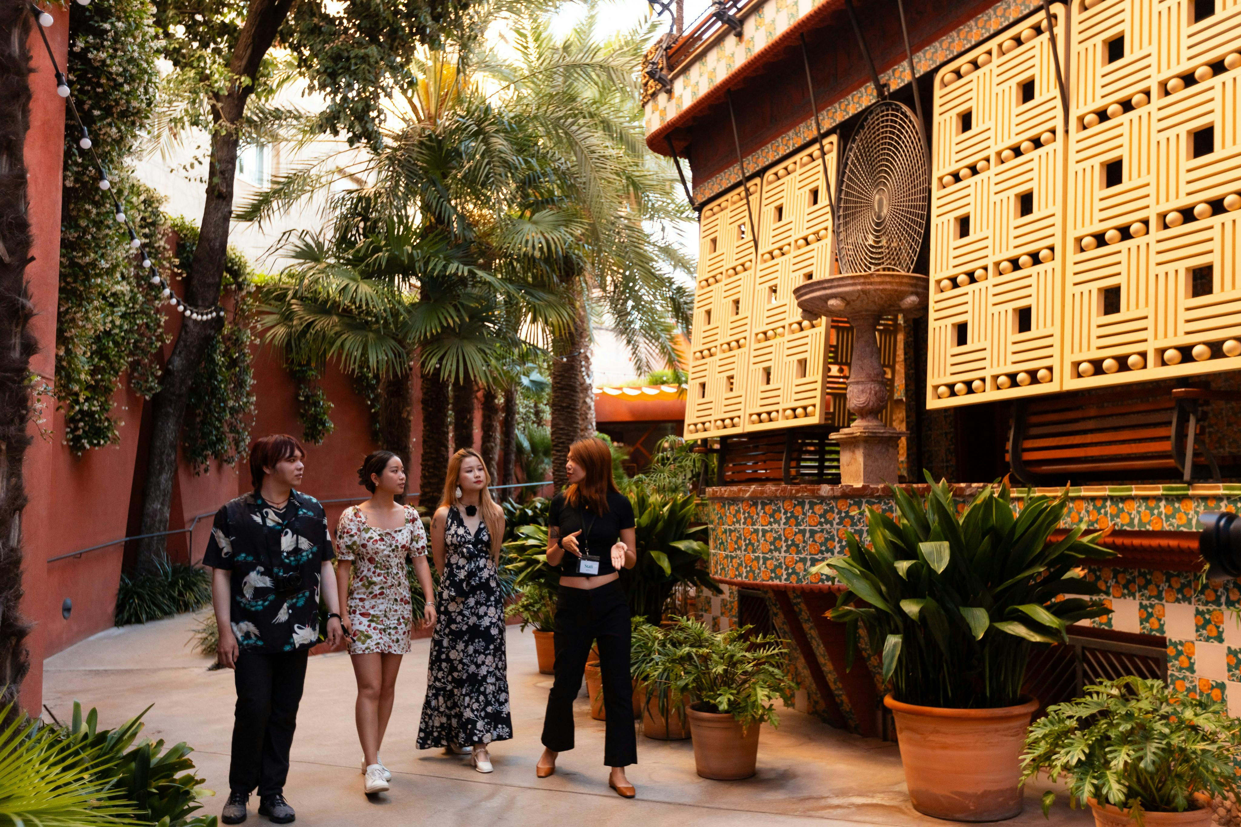 Visiting the garden of Casa Vicens