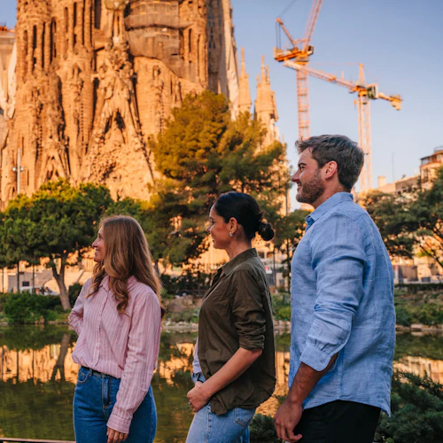 Barcelona: Guided Tour + Sagrada Familia Skip The Line Ticket - Photo 4