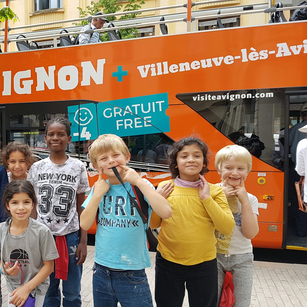 Bus turístico Avignon - Alojamientos en Aviñón