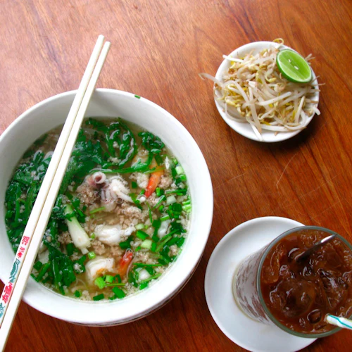 Phnom Penh: Tour guiado por comida e arte de rua - Photo 5