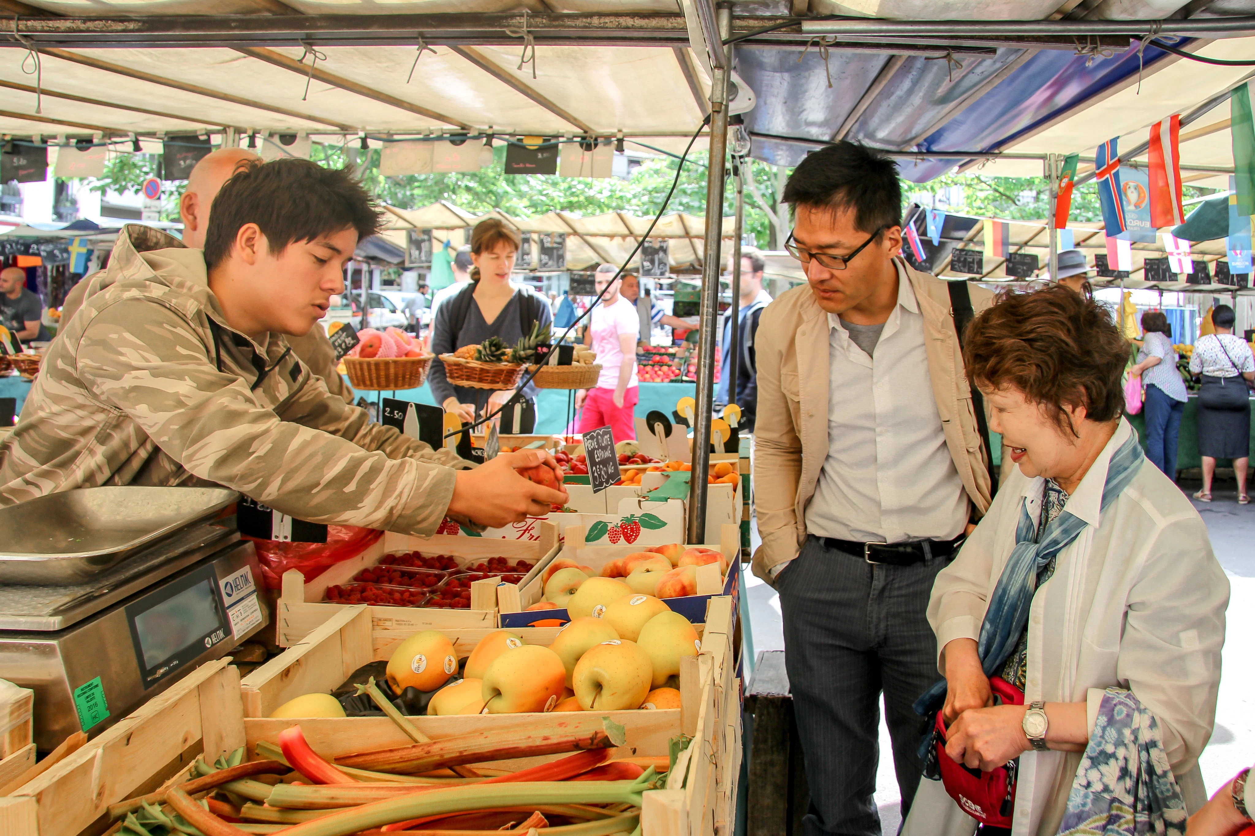 Paris: Daily Market at Marché d'Aligre
