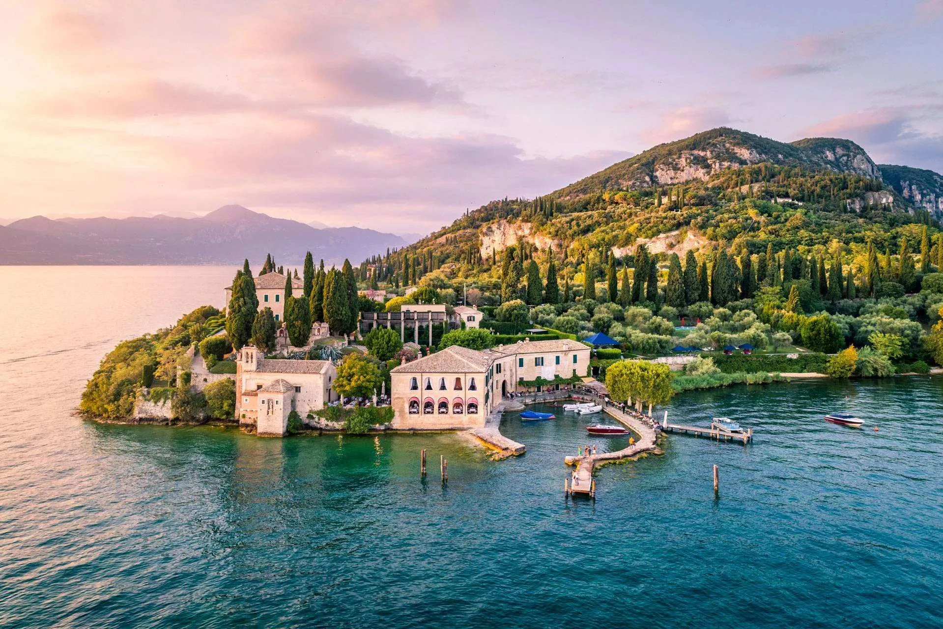 Milan: One-Way Train Transfer To Peschiera Del Garda