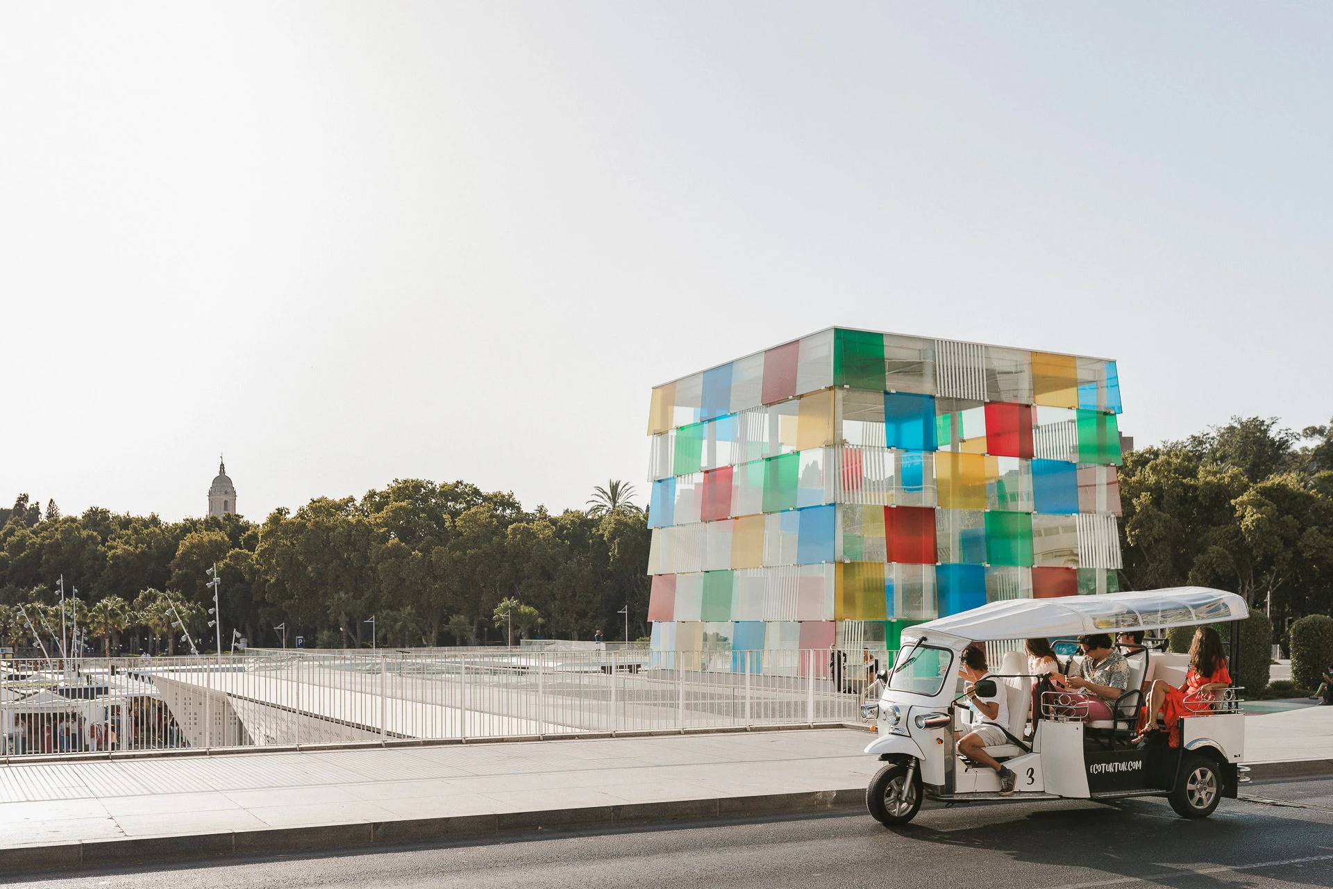 Málaga: 1-Hour Tour by Private Electric Tuk Tuk