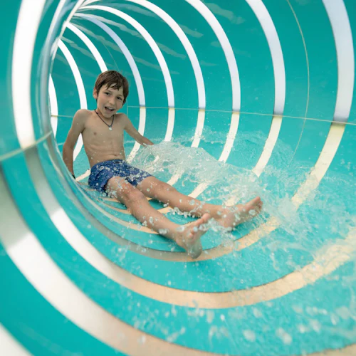 Hurricane Harbor Arlington: One Day Ticket - Photo 13