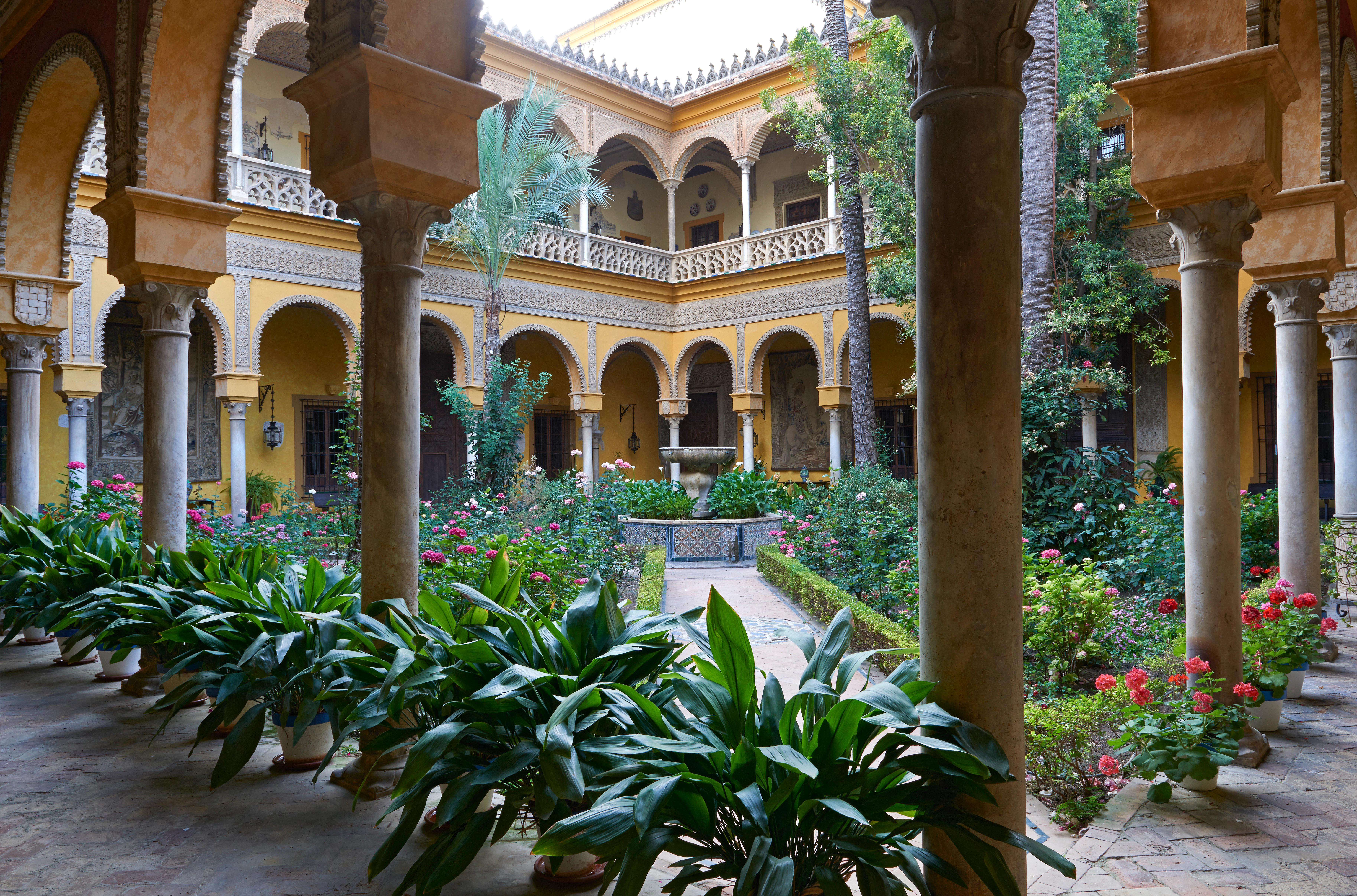 Palacio de las Dueñas: Entry Ticket + Audio Guide App